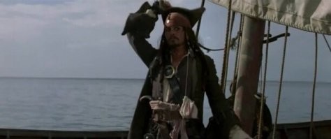 Пират красно-белого моря реквизировал ящик пива