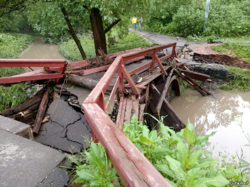 ещё бы мостик починили ))
