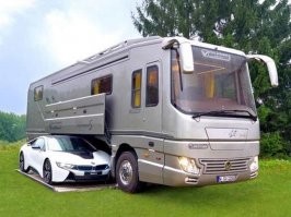 и дом и колеса,разные бывают