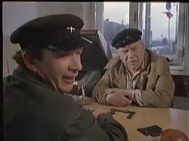 Это все чего она добилась?.. Отрастила волосы..