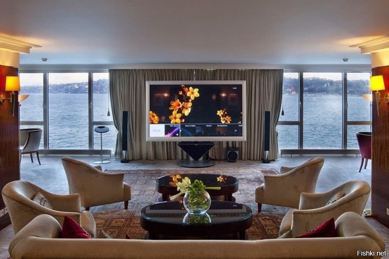 1680 кв.м.  и цена его упала до 68000$