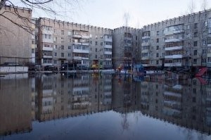 Сдаётся квартира в доме у озера.