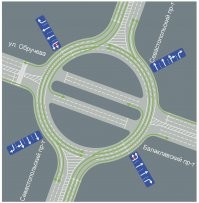 «Ты куда налево поворачиваешь?», — ДТП на перекрестке с круговым движением в Петербурге