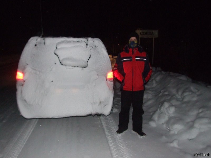 Несколько лет назад под Архангельском нарвались с сыном на минус 46. Дизел замёрз.
Хороша, что ехать не надо было. Но скоро в доме перемёрз водопровод и начались причие неприятности. Сначало было смешно, а когда температура в доме упала до +8 - стало грустно.
Выжили.
Любой способ выживания хорош, при условии безопасности. Всем добра и здоровья.