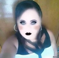 Гитлер же вроде художником был. Странно, что он не смог себя отфотошопить получше...