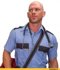 Ветеран-то Чо. Он теперь в баре с другими ветеранами рассказывает, каким хорошим человеком оказалась Линн.