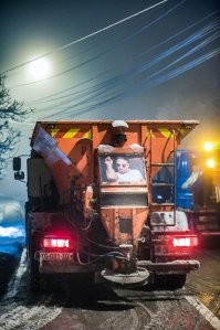 Московский чиновник показал мастер-класс по борьбе с гололедом