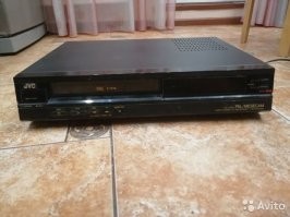 Почему свой первый видеомагнитофон забыть невозможно?