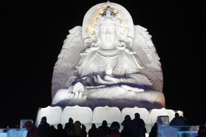 Ну там в основном лёд. В передаче "Мир наизнанку" показывали от добычи льда, до финального результата.