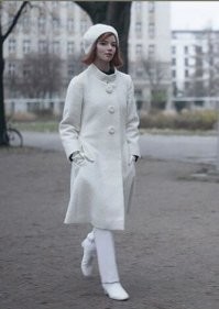 >...чтобы неправильные ходы не испортили просмотр сериала для профессионального шахматиста. Для этого к созданию сериала привлекли эксперта...

подход серьезный

навязчивое желание проехать мимо и окатить грязью из лужи