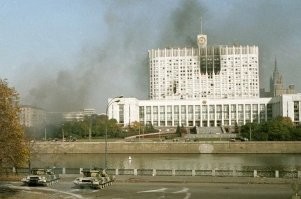 Он перепутал. Хотел про этих танкистов написать.