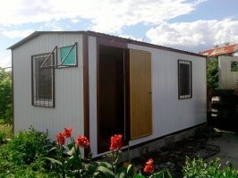 Нахрен надо. Когда у нас бытовки есть в 10 раз дешевле