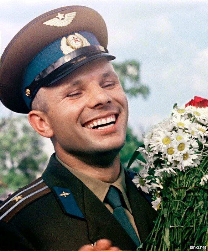 Пользуясь этой методичкой бдительные русские патриоты в комментах уже дважды наперегонки успели Навального по улыбке евреем заклеймить. Подброшу им еще возможность разоблачить прикинувшегося великороссом.