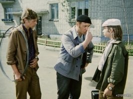 " - Что это по-вашему?
- Кран
- Какой кран?
- Чтоб поливать...
- ПК! поливочный кран. А что течет из этого ПК?
- Вода
- Ясно, что не пиво. Струя воды толщиной в одну спичку дает утечку 200 литров в сутки!!!"