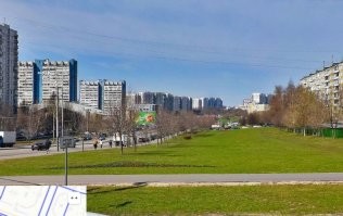 Дополню кадрами из моего района.

Москва слезам не верит.