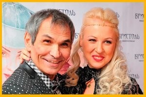 Так на вскидку... Таких влюблённых ещё не один десяток.