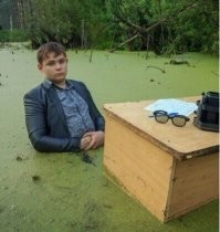 Почему болотная трясина засасывает?