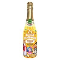 Где тут этанол? С таким же успехом, можно запретить все детские игрушки, найдя в них причины бытовых разборок, нежелательной беременности, жестокости и прочего. Вся эта инициатива, не более, чем желание одного, запретить, то, что ему лично не нравится. Как может детское шампанское, т.е. газированный лимонад, стать причиной алкоголизма? Только в голове больного человека, который во всем видит искушение и грех, потому как сам утопает в искушении и греху. 
Когда дети пьют этот напиток, они думают не о том, как напиться, как подражать взрослым, которые радуются при распитии шампанского. И если вы хотя бы раз пили шампанское, должны знать, что в нем главное не алкоголь, а процесс и компания, которые что-то отмечают. Если не можете контролировать себя, это не значит, что все кругом алкаши и наркоманы.