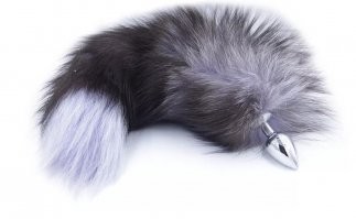 Он внешний. На "байонет" присоединяется. :)