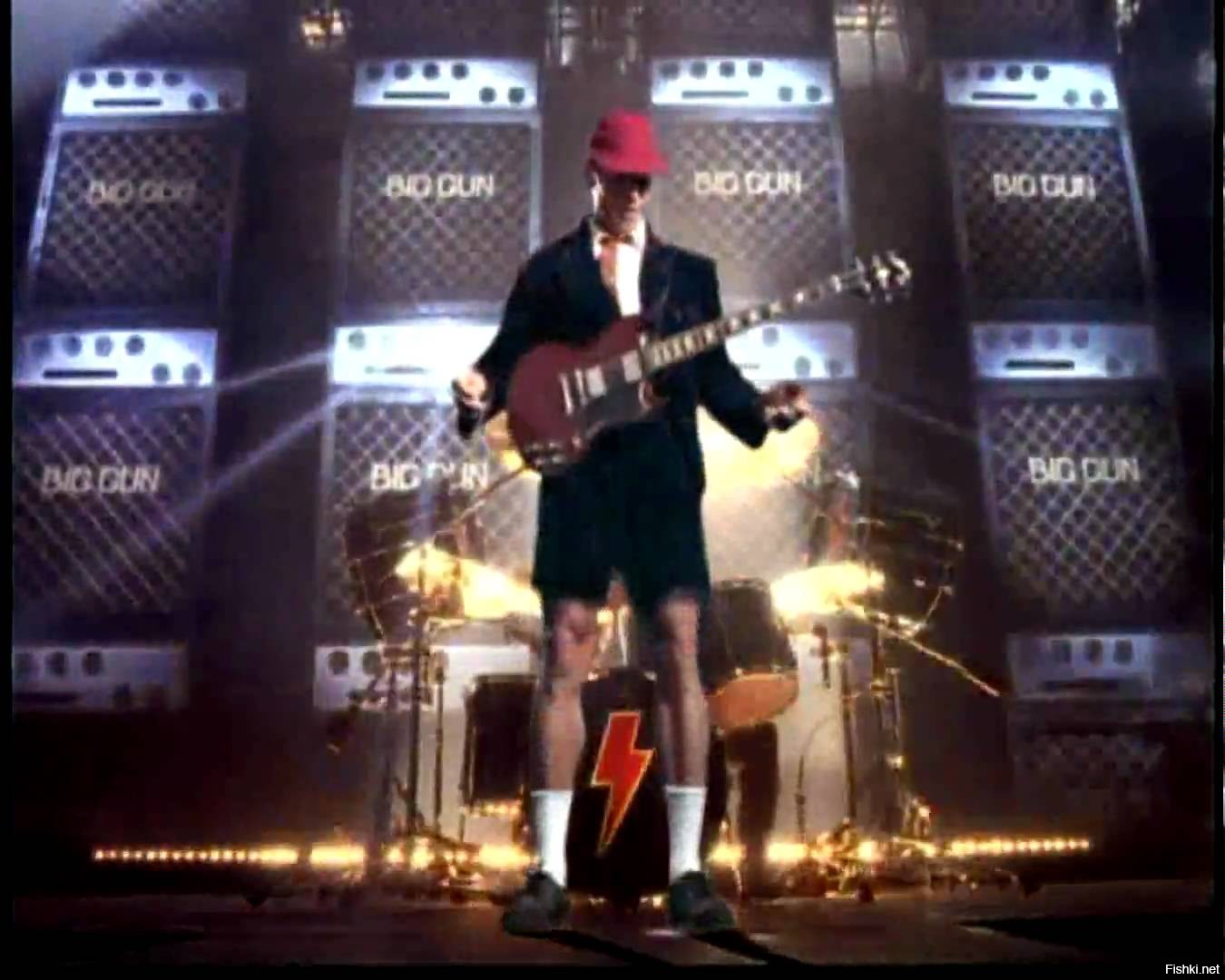 Видео клип ас дс. AC DC Шварценеггер. AC DC big Gun Шварценеггер. AC/DC 1993.