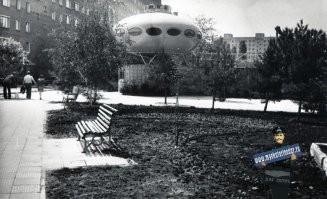 в нашей деревне были купольные кафешки, довольно прикольно смотрелись. и даже нло подобное.