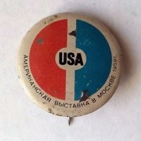 Фотография с кучей телевизоров 1959 года с американской выставки в Сокольниках.