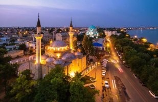 Евпатория, малый Иерусалим. Рядом еще синагога и Караимские кенасы