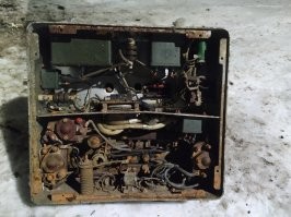 Сегодня разгребал гараж и нашел несколько непонятных вещей. Подскажите, что это за штуки?