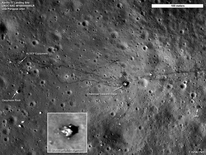 Место посадки экспедиции «Аполлон-17». На снимках: спускаемый модуль, исследовательское оборудование ALSEP, следы колёс автомобиля и цепочки следов астронавтов.Снимок LRO