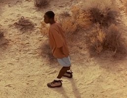 Что-то у него коленки назад... Фильм "Вторжение".