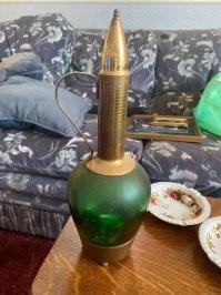 Да ну его в жопу! Захочешь втихаря бахнуть, а он, падлюка, трынь-дзынь-динь-динь.