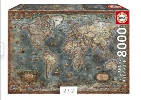 В интернете, не?)
Однотонных вообще как грязи, чёрные, белые, золотые, плоские с 3д эффектом. 
Вот из чёрных этот понравится. А сестре в этом году подарила с картой. Лет через 10 соберёт.... Наверно.