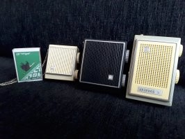 Советские транзисторные малыши. Рубин, Космос он же Юра, Орленок. Слева коробок спичек для сравнения.