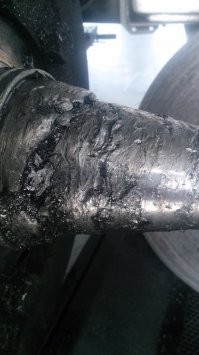 А вот то, какие серийные машины лепит завод.
Хоть тыщу раз выиграйте Дакар, там серийного в машине ничего нет.
Покупатель голосует рублем за качество.
им и надо заниматься
.