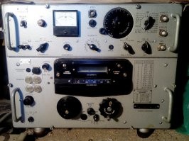 Р-250, и ещё к нему километра полтора антенных полей и цены ему  не будет, так хорош.