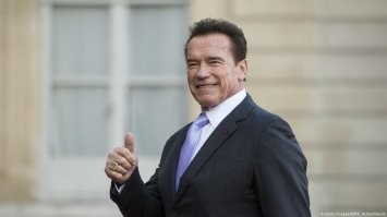 Старые травмы Джеки Чана дают о себе знать