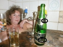 Я понимаю,что такое возможно вообще везде, и в Росии в частности. Однако не в данном случае. Тут просто автору накидать на вентилятор требуется. Писала бы дальше про свой беэседер. А люди, как могут, так и выражают чувства