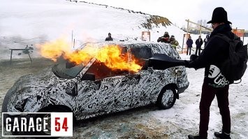 Новосибирец пытался помочь даме завести авто и слегка перестарался