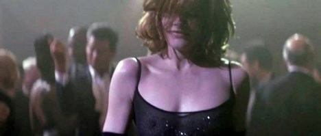 Рене Руссо шикарно в Афере Томаса Крауна выглядела.