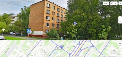 В Москве есть еще интересный дом. Кирпичная пятиэтажка из однокомнатных квартир. Кухня 2,5 метра. Маленькое окно, это кухня