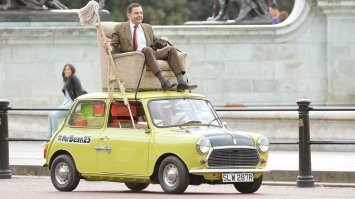 «Как тебе такое, Илон Маск?»: в Калининграде водитель автобуса переключал передачи шваброй