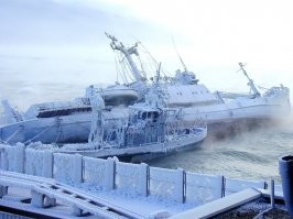 Последствия. Катер тоже через некоторое время лег на борт. Новороссийск между прочим, теплый город..