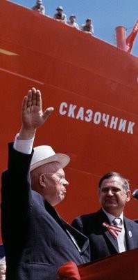 Хороший фотограф на вес золота))