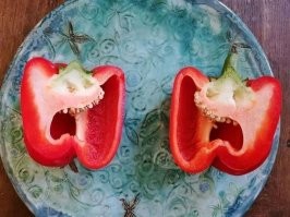 напомнило...