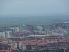 Загадки Норильска: дома на ножках и балконы, которые не строили, а построив срезали