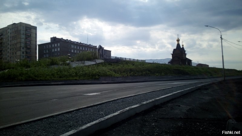 Загадки Норильска: дома на ножках и балконы, которые не строили, а построив срезали