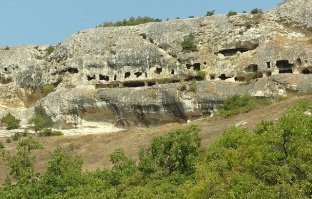 Проблема посещения и счастье для сохранения - хер доберешься. Потому что у нас все засрали сильно((( Но мы убираем, а что делать? Если у вас свинарник, вам за свиньями и убирать.