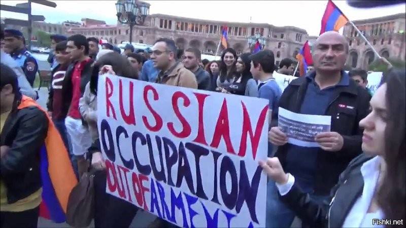 Это не те ли самые армяне, о которых речь ведёшь? И не те ли армяне, которые остались в России, сами воевать не поехав?