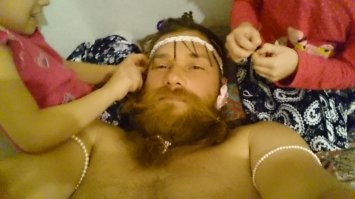 Дочки они такие...