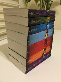 А я любитель этой вселенной, раз 5 перечитывал. Кому-то и азбука в тягость